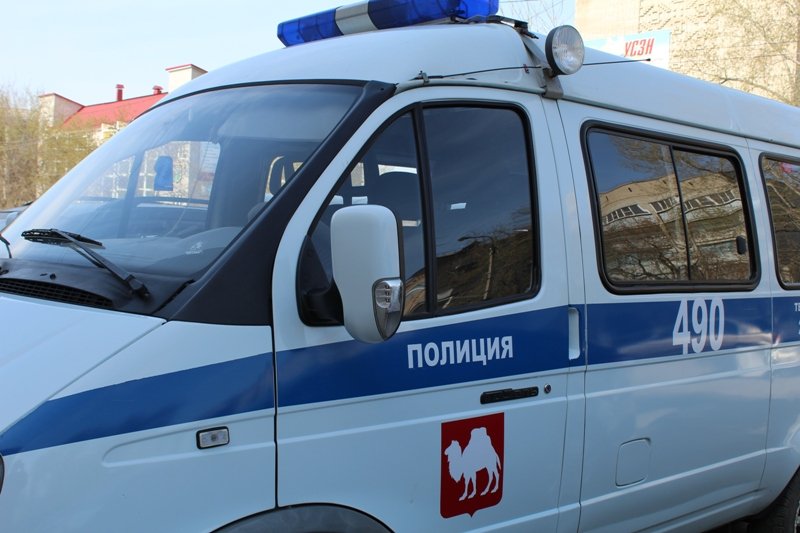 Оперативниками полиции Чесменского района задержана подозреваемая в краже денежных средств с банковской карты
